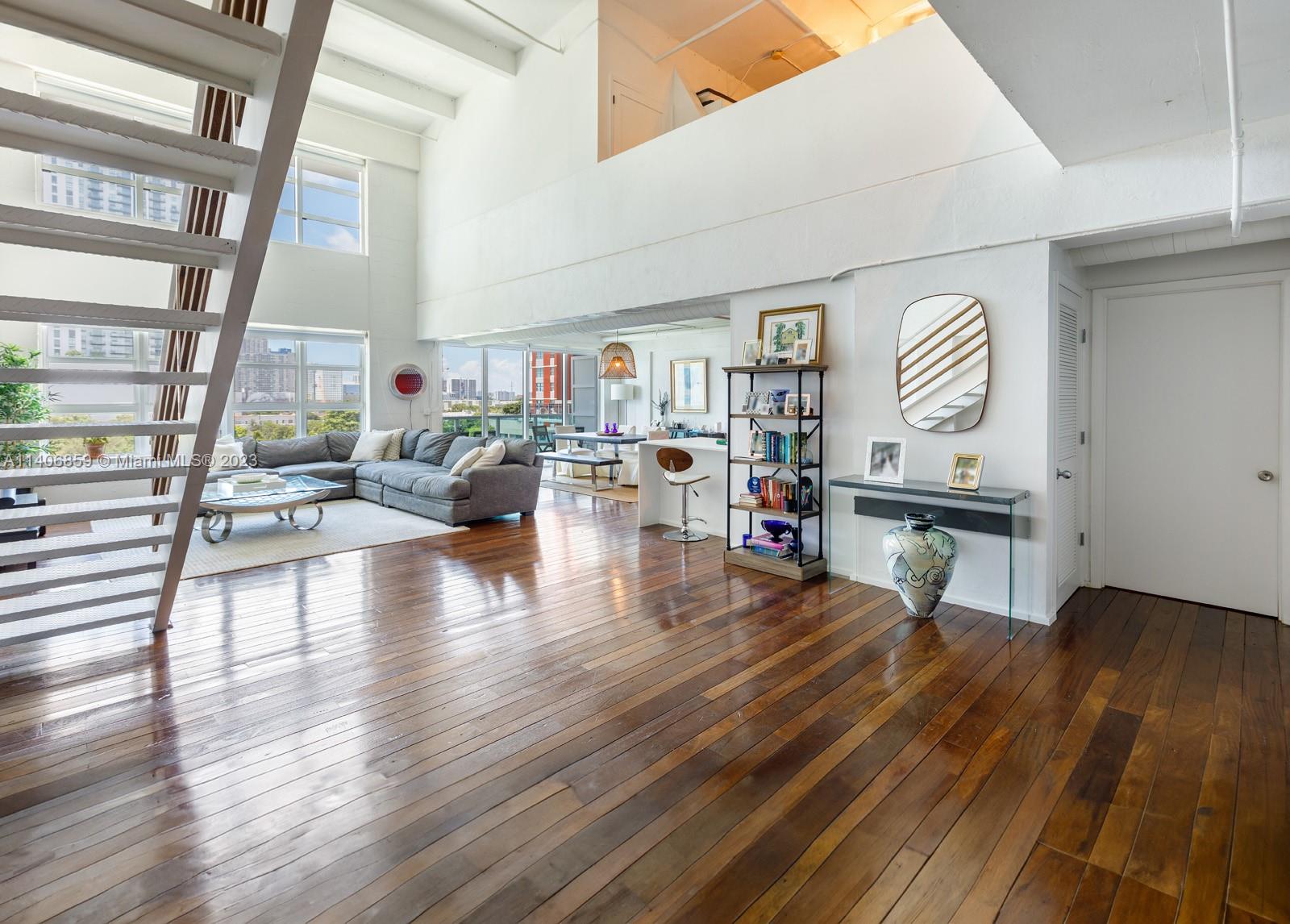 PARC LOFTS CONDO - Residential