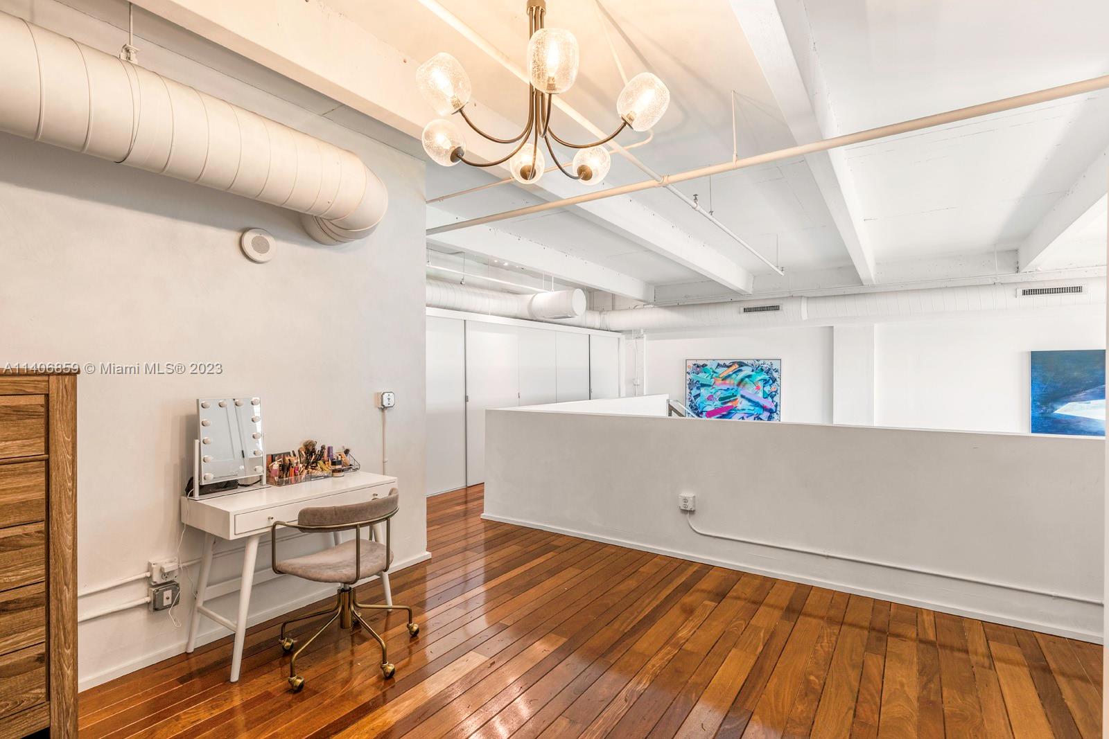 PARC LOFTS CONDO - Residential