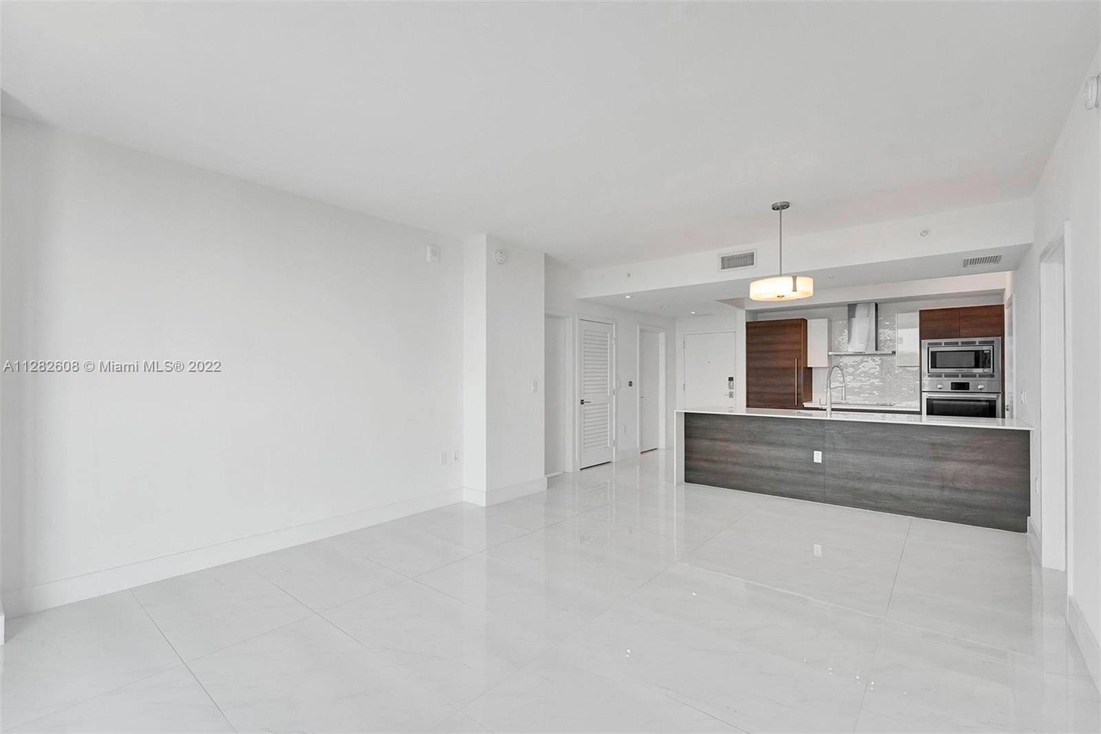 MERRICK MANOR - Residential Lease