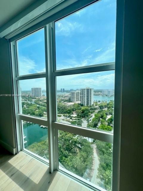 THE PENINSULA II CONDO - Residential