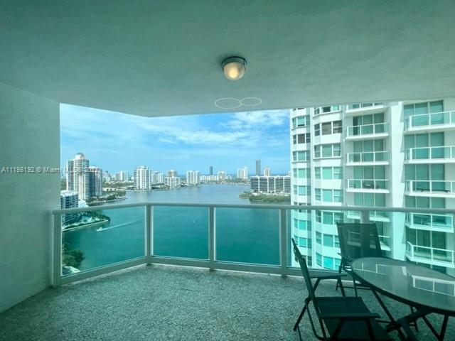 THE PENINSULA II CONDO - Residential