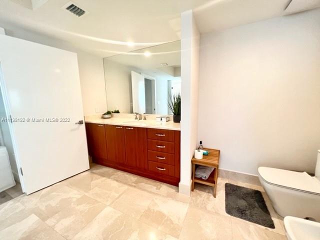 THE PENINSULA II CONDO - Residential