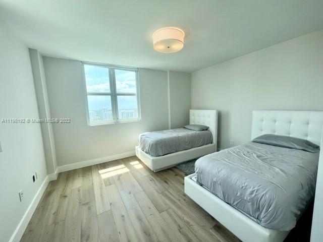 THE PENINSULA II CONDO - Residential