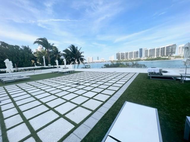 THE PENINSULA II CONDO - Residential