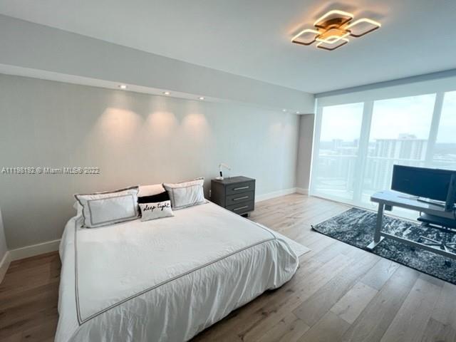 THE PENINSULA II CONDO - Residential