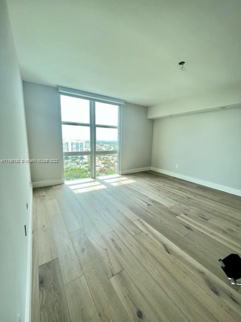 THE PENINSULA II CONDO - Residential