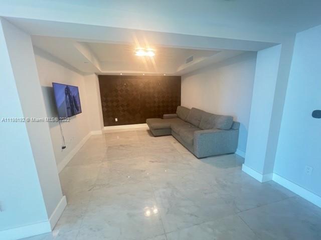 THE PENINSULA II CONDO - Residential