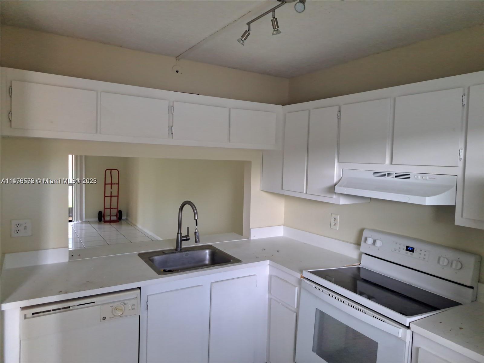 PINE LAKE ONE CONDO - Residential Lease