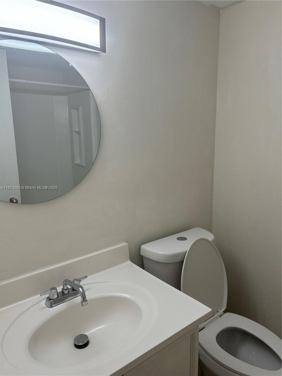 COURTYARDS AT DAVIE CONDO - Residential Lease