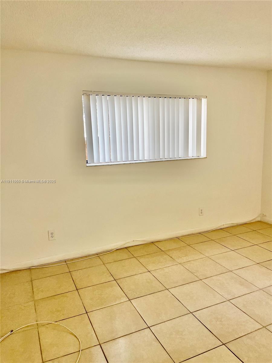 COURTYARDS AT DAVIE CONDO - Residential Lease