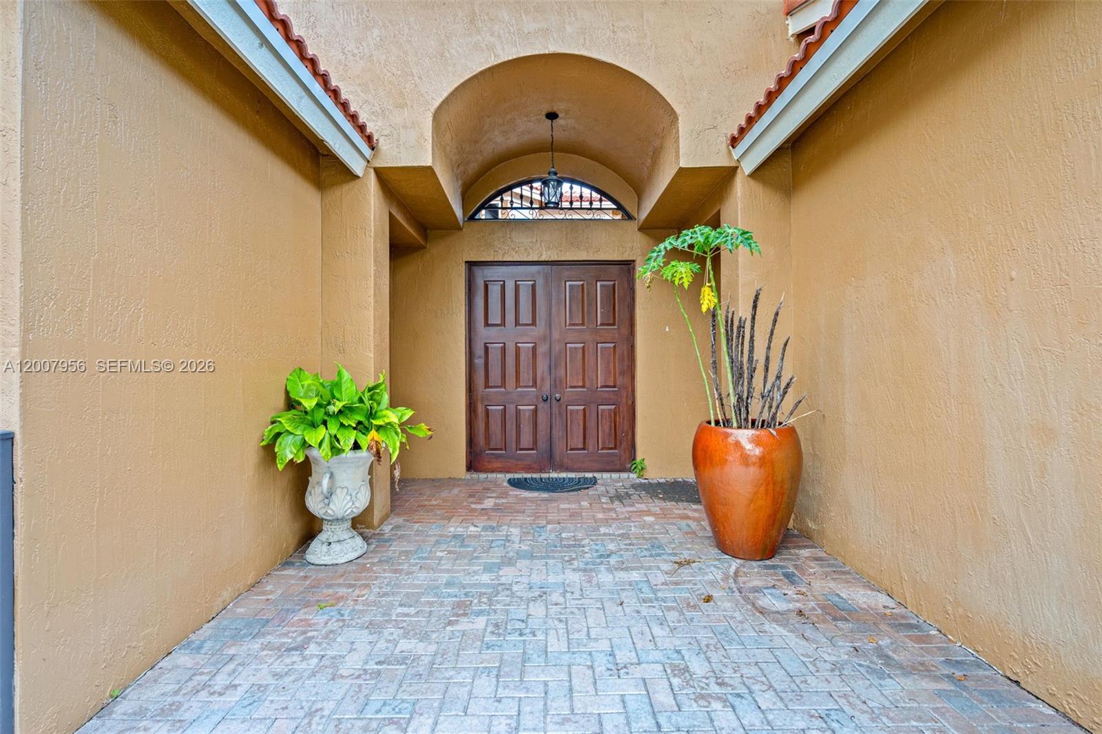 SAPPHIRE POINTE - DIAMOND - Residential