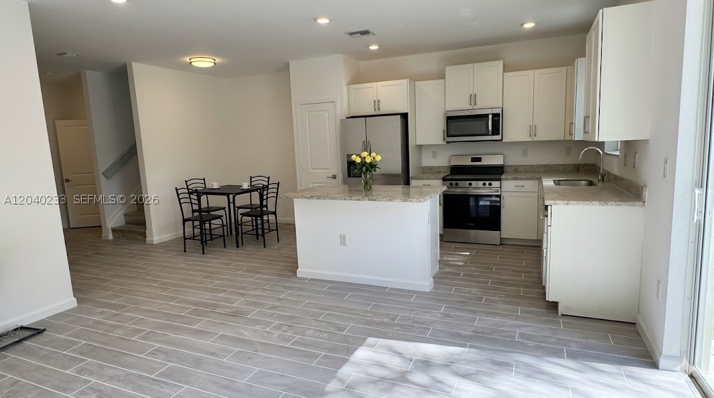TOWNS AT SEASCAPE - Residential