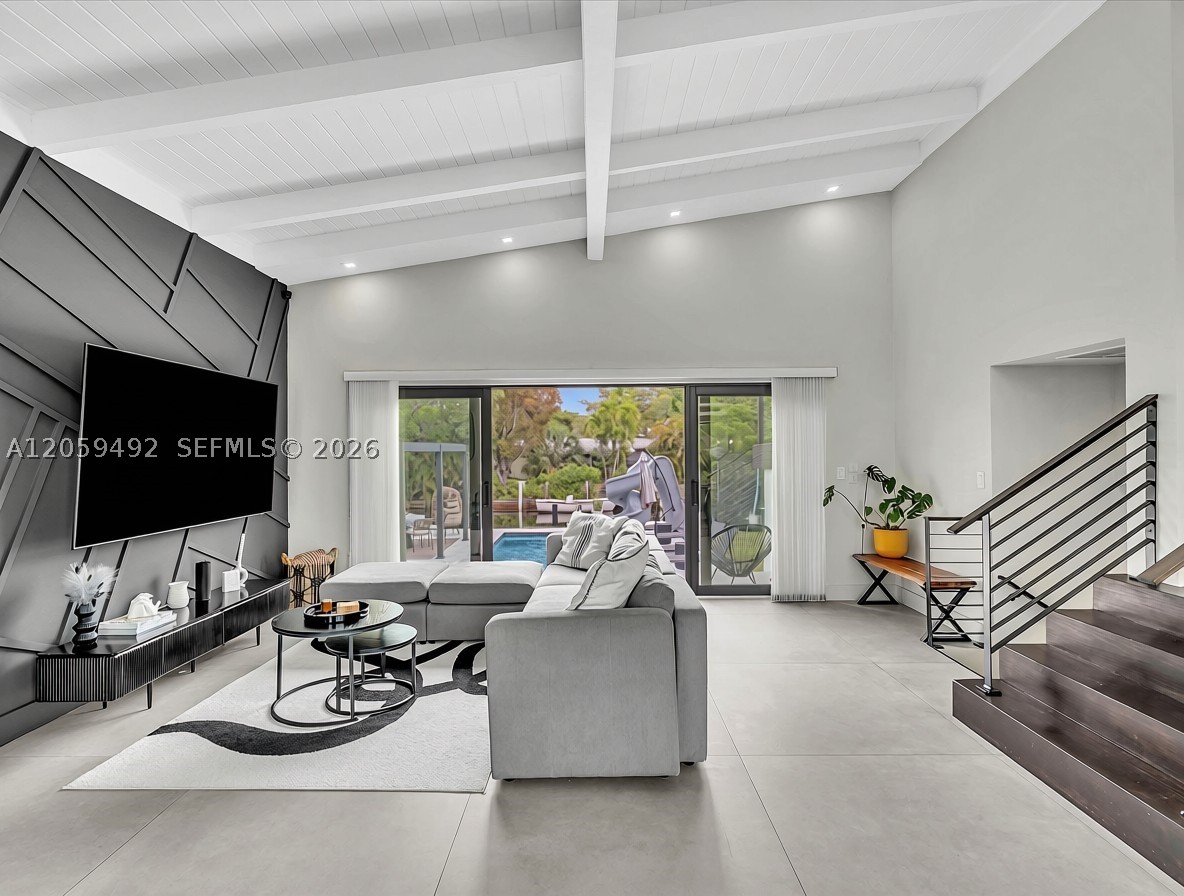 LAUDERDALE ISLES NO 2-BLK - Residential