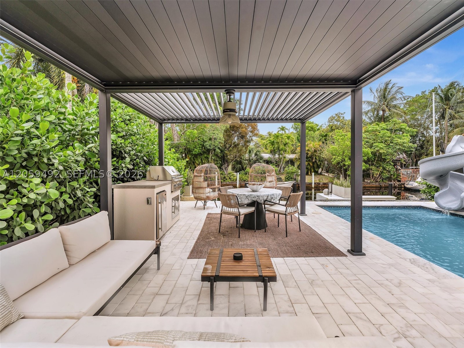 LAUDERDALE ISLES NO 2-BLK - Residential