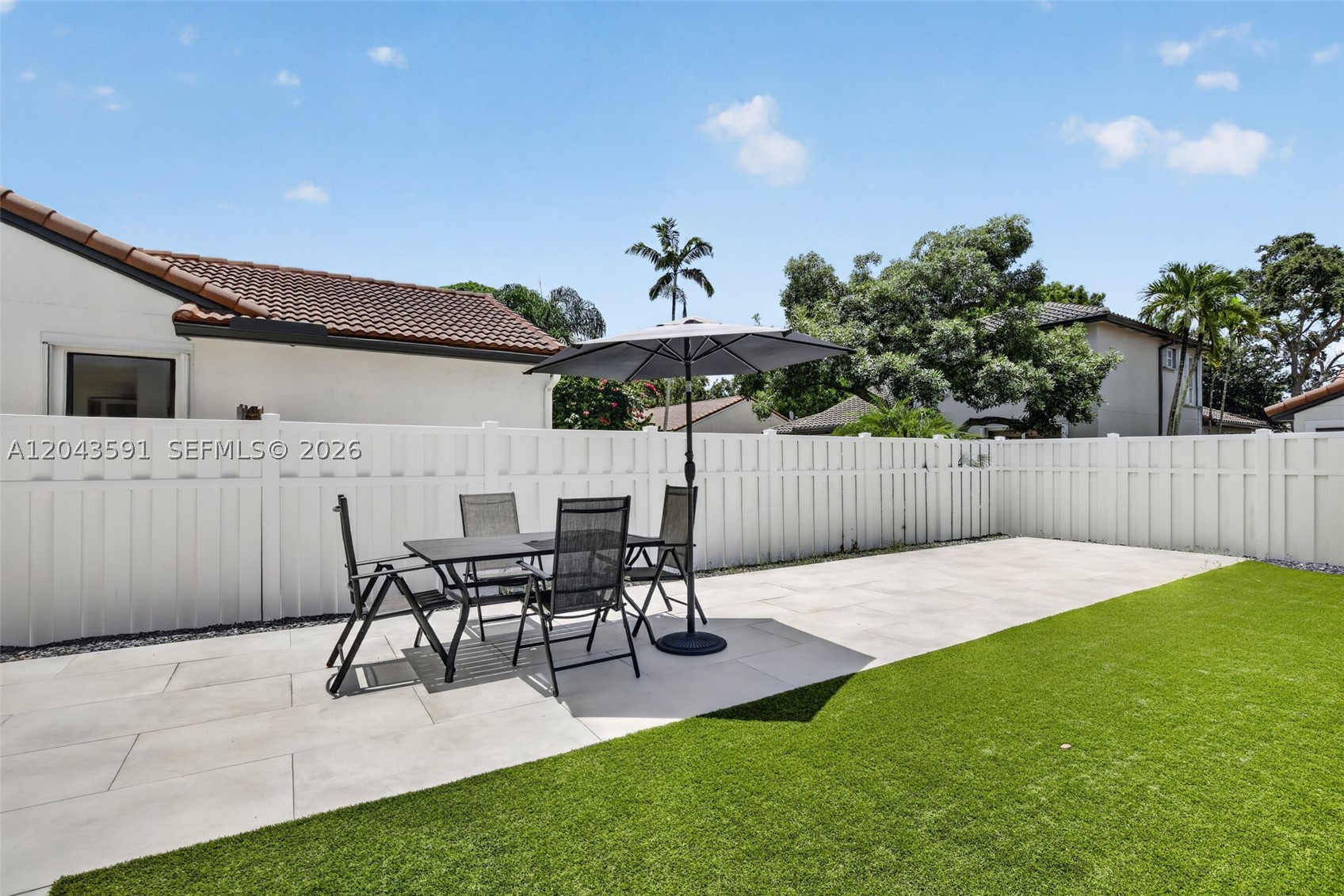 EMBASSY LAKES PHASE II - Residential