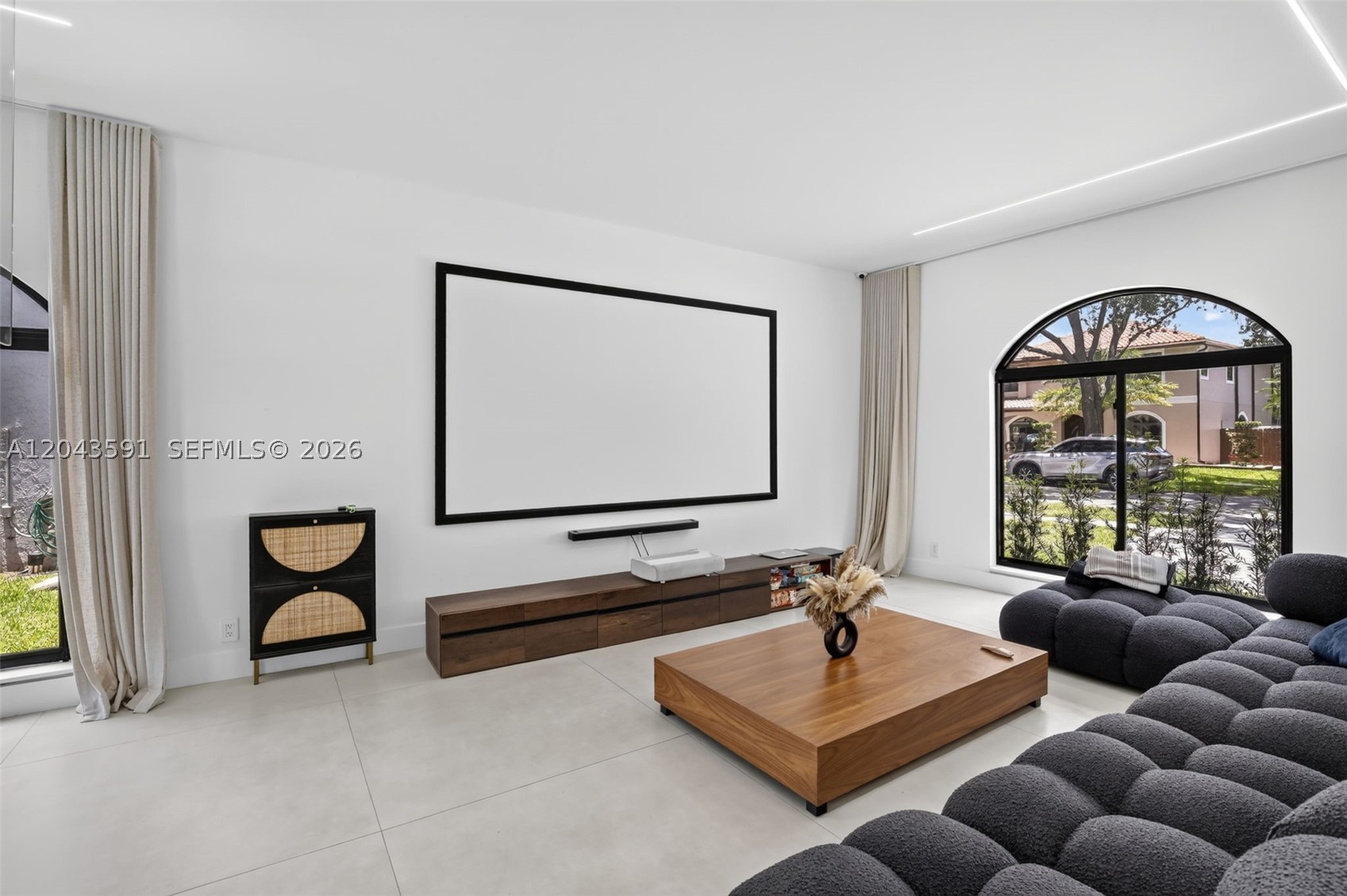 EMBASSY LAKES PHASE II - Residential