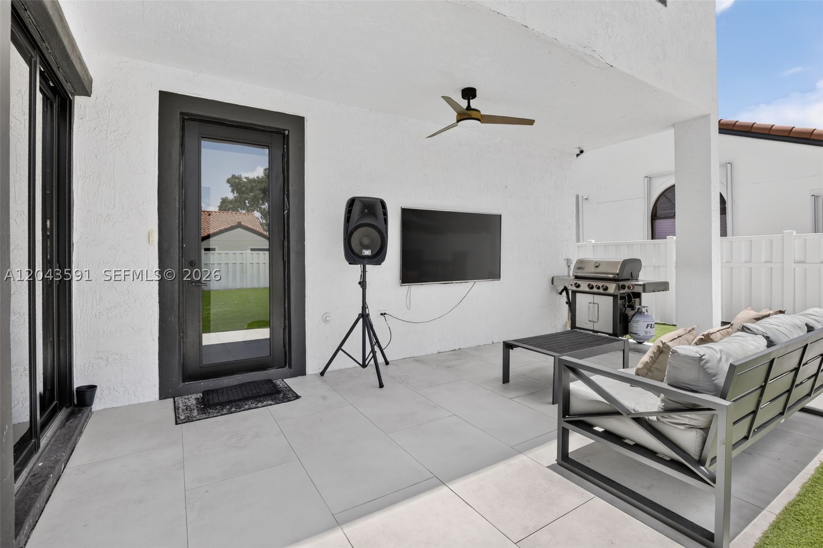 EMBASSY LAKES PHASE II - Residential