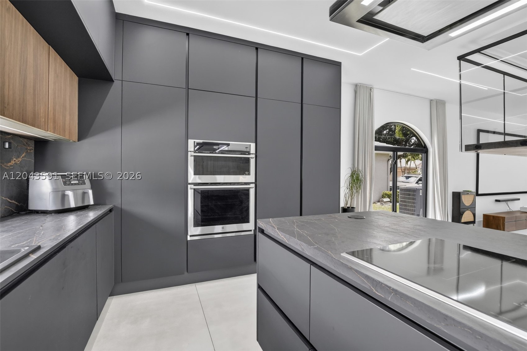 EMBASSY LAKES PHASE II - Residential