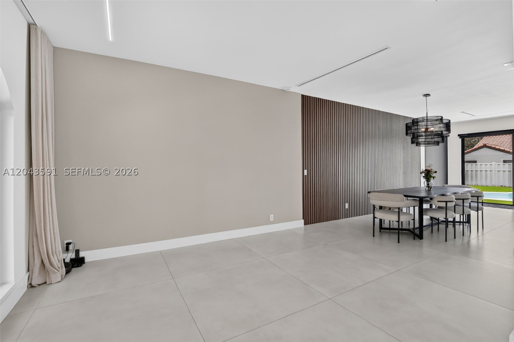 EMBASSY LAKES PHASE II - Residential