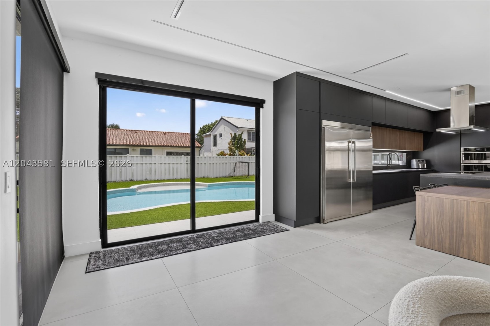 EMBASSY LAKES PHASE II - Residential