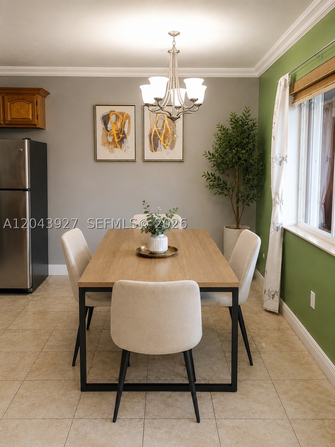THE KENSINGTON CONDO - Residential