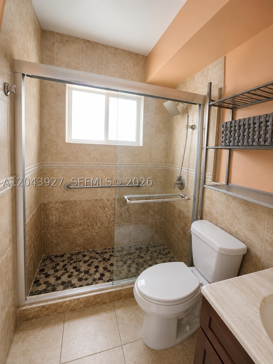 THE KENSINGTON CONDO - Residential