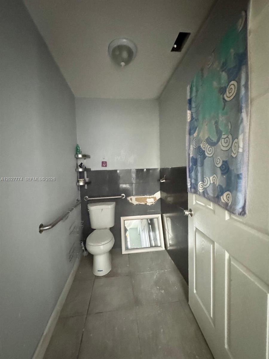 NORTH LIBERTY CITY - Residential Income