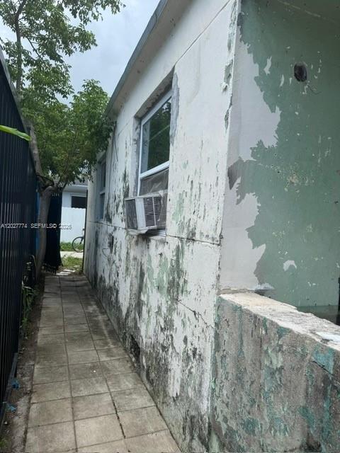 NORTH LIBERTY CITY - Residential Income