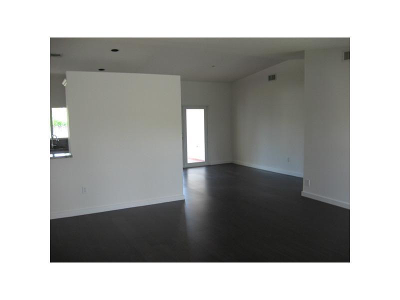 THE RAAS SUB - Residential Lease