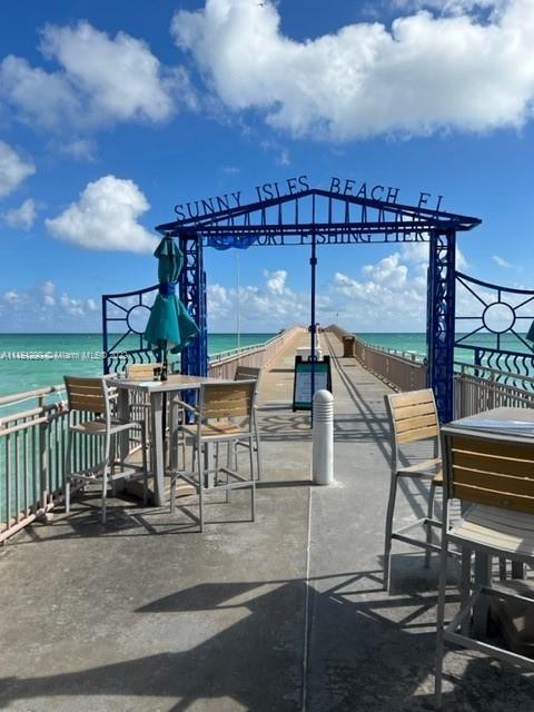 LA PERLA CONDO - Residential Lease