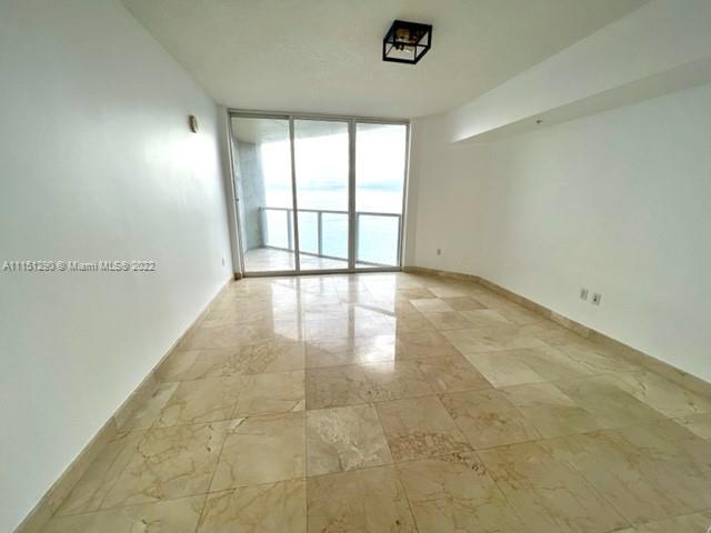 LA PERLA CONDO - Residential Lease