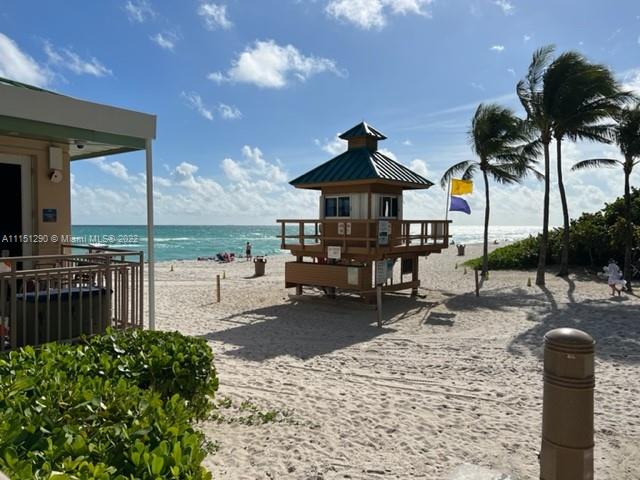 LA PERLA CONDO - Residential Lease