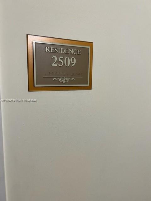 LA PERLA CONDO - Residential Lease