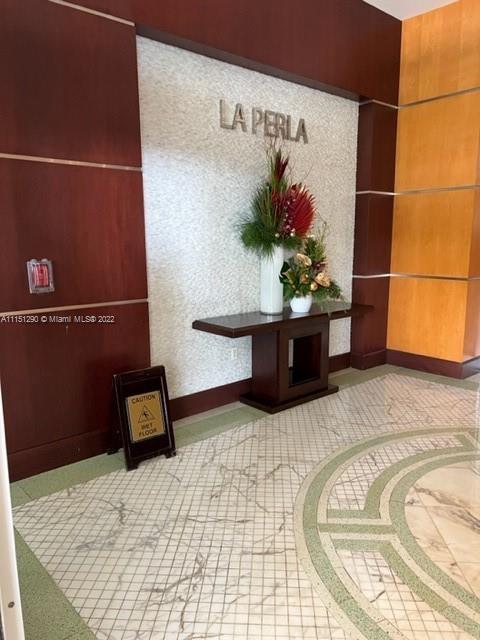 LA PERLA CONDO - Residential Lease