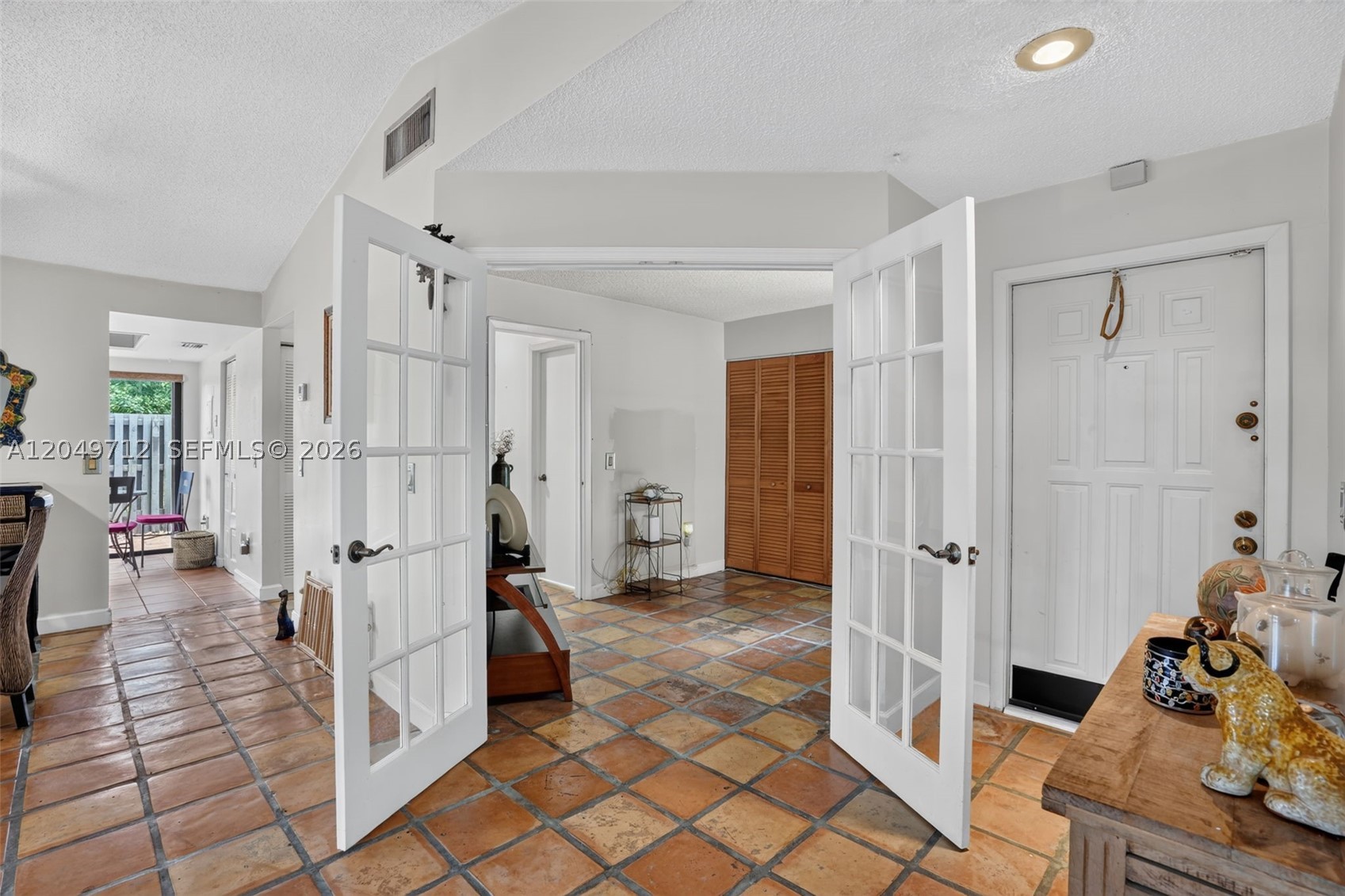 LKS OF MEADOW VILG HOMES - Residential