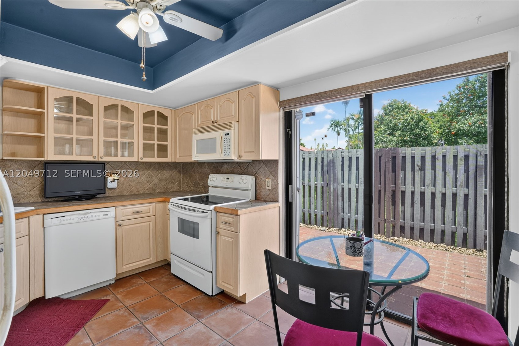 LKS OF MEADOW VILG HOMES - Residential