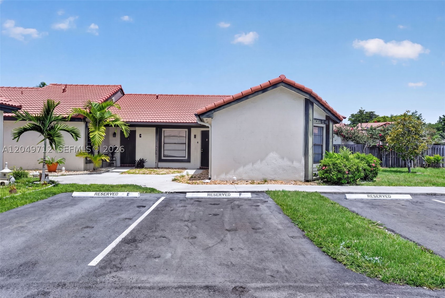 LKS OF MEADOW VILG HOMES - Residential
