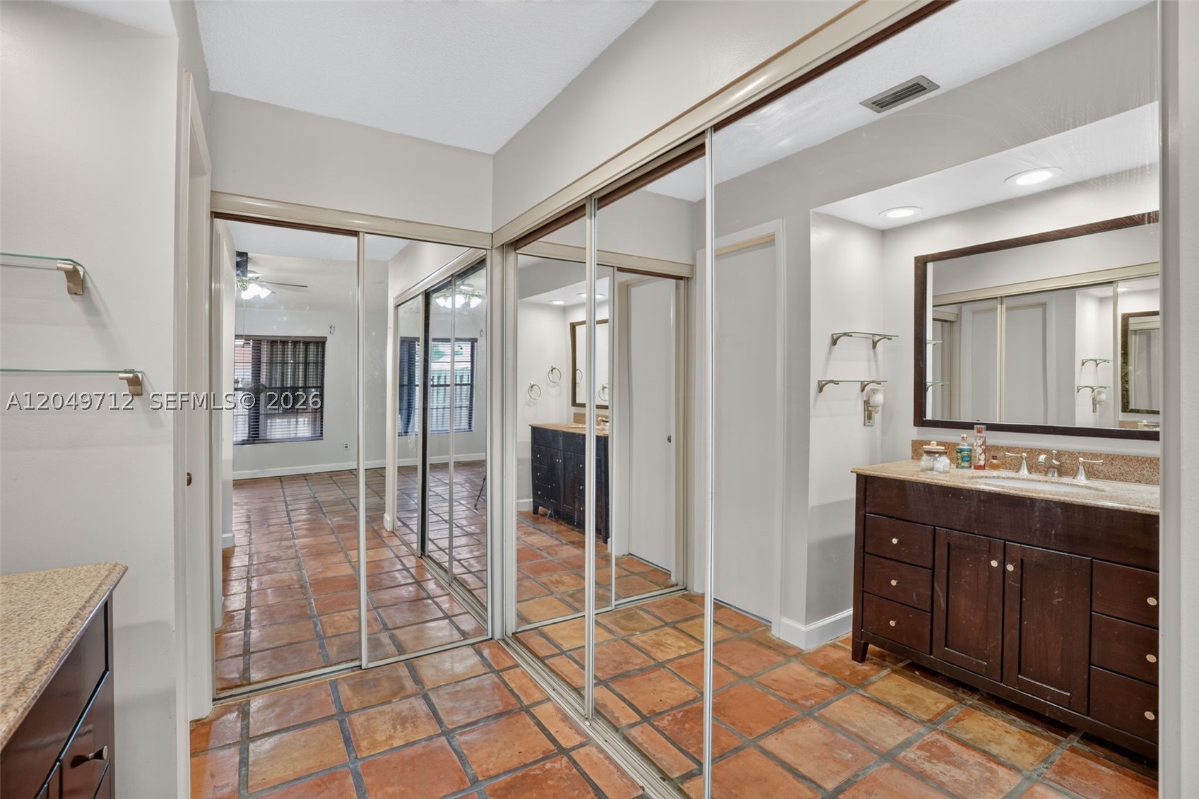 LKS OF MEADOW VILG HOMES - Residential