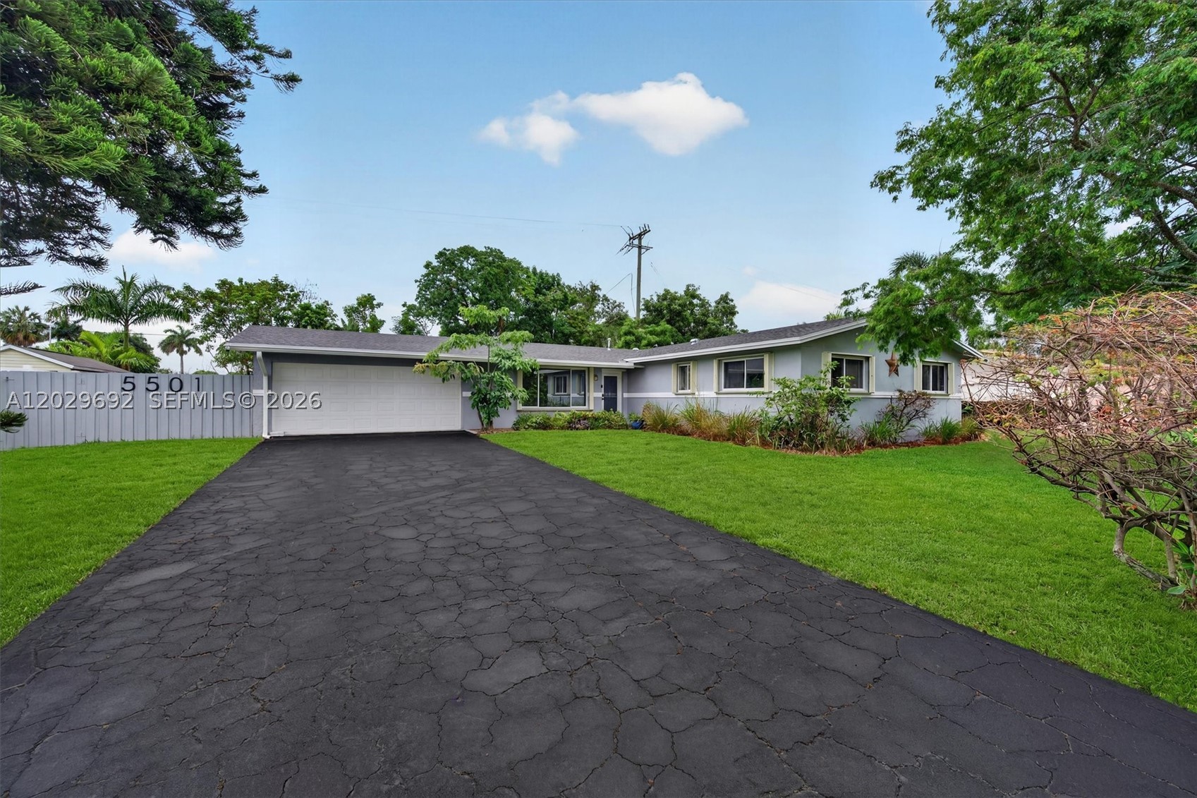 PLANTATION GARDENS 4TH SE - Residential