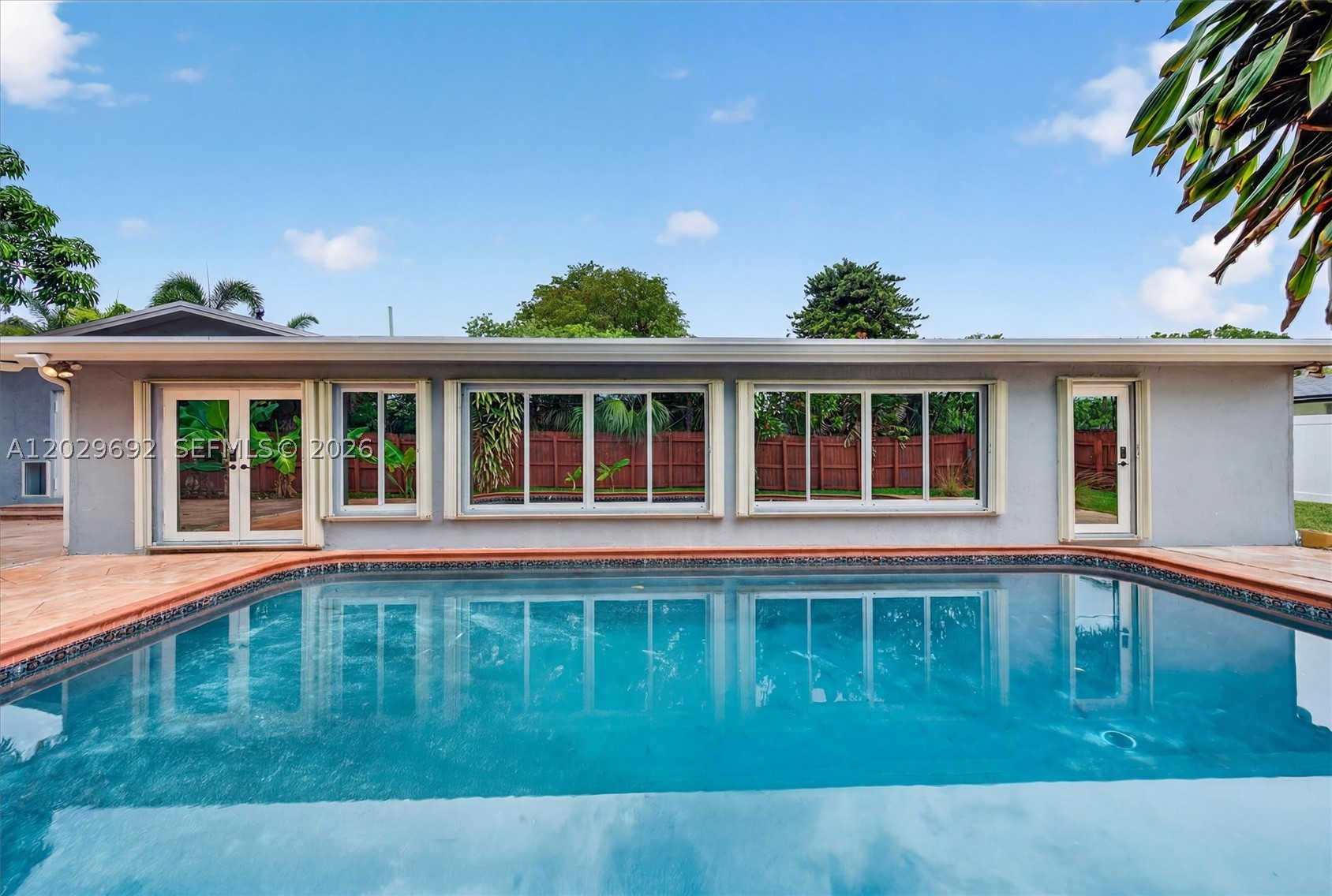 PLANTATION GARDENS 4TH SE - Residential