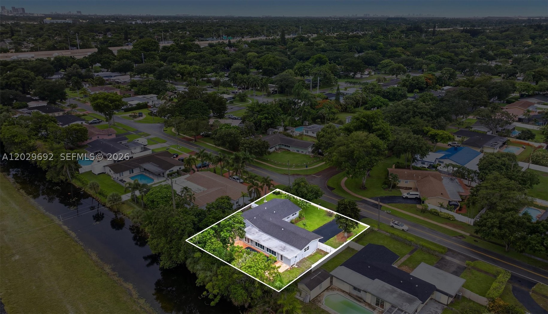 PLANTATION GARDENS 4TH SE - Residential