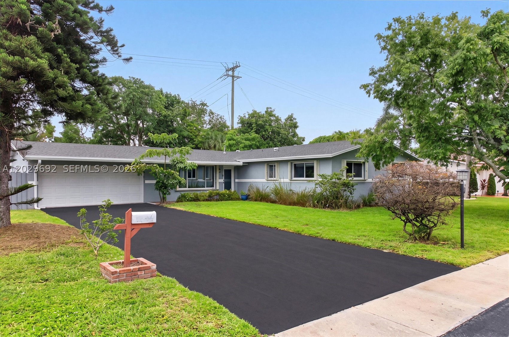 PLANTATION GARDENS 4TH SE - Residential