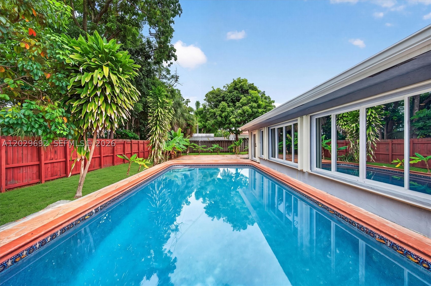 PLANTATION GARDENS 4TH SE - Residential