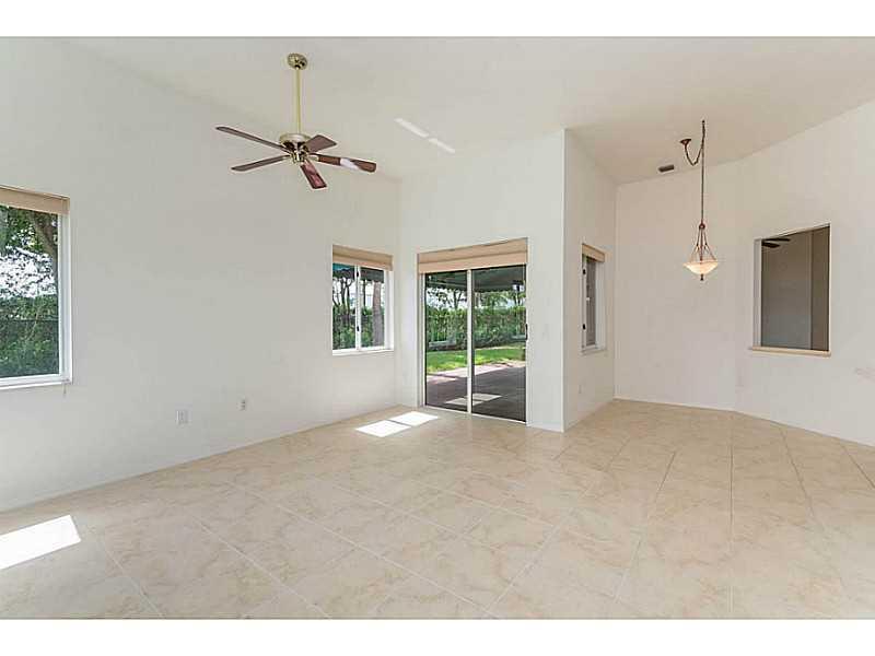 TUSCANY ESTATES AND VILLA - Residential Lease