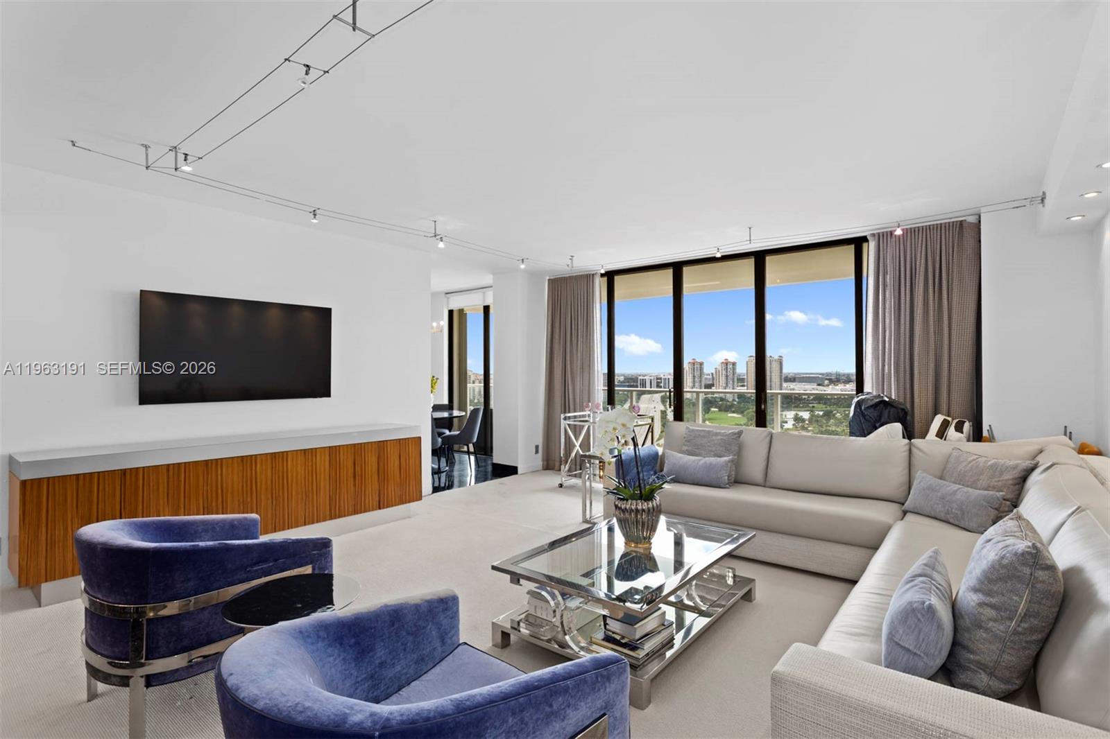 MARINA TOWER CONDO - Residential