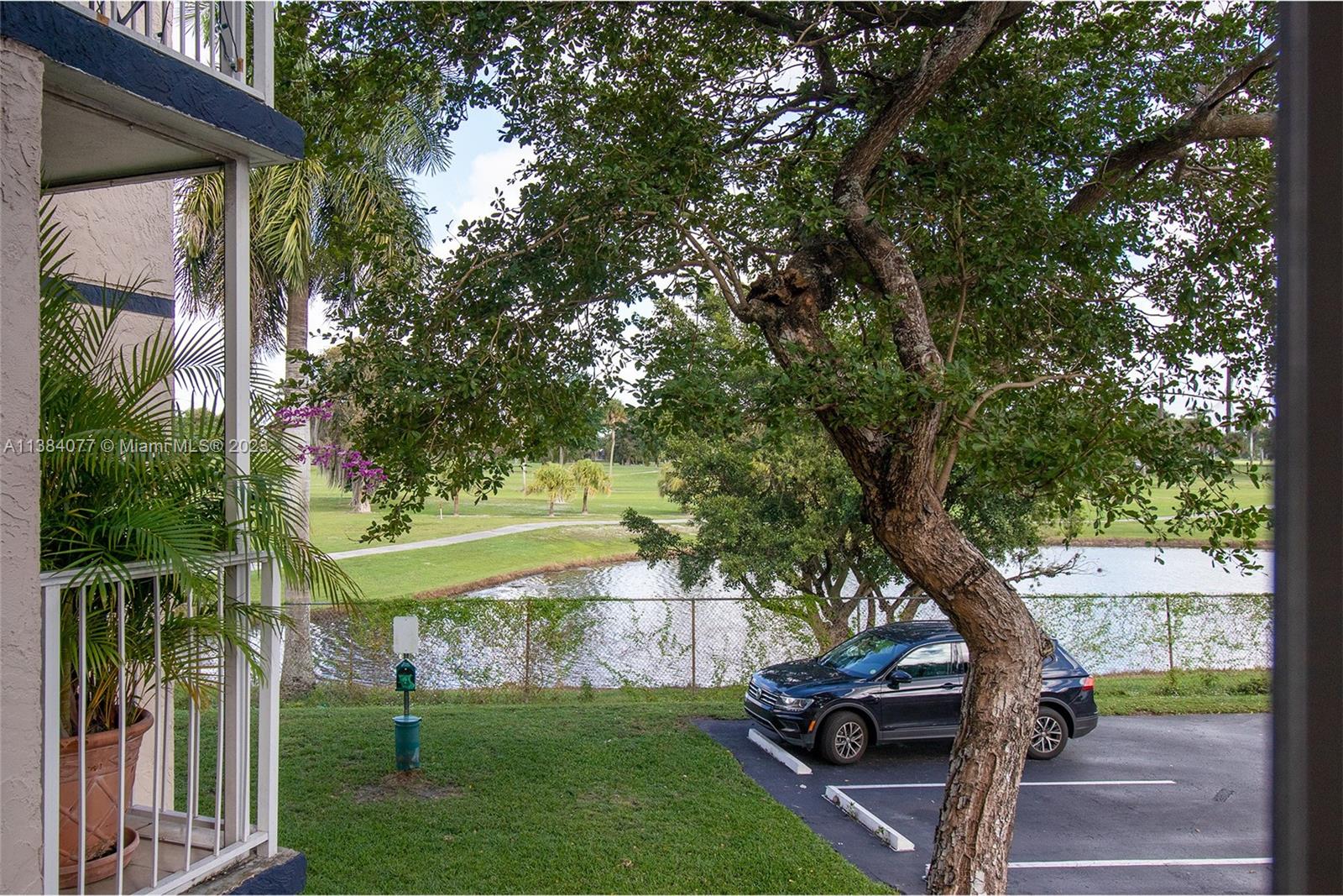 LAS BRISAS@ COUNTRY CLUB - Residential Lease