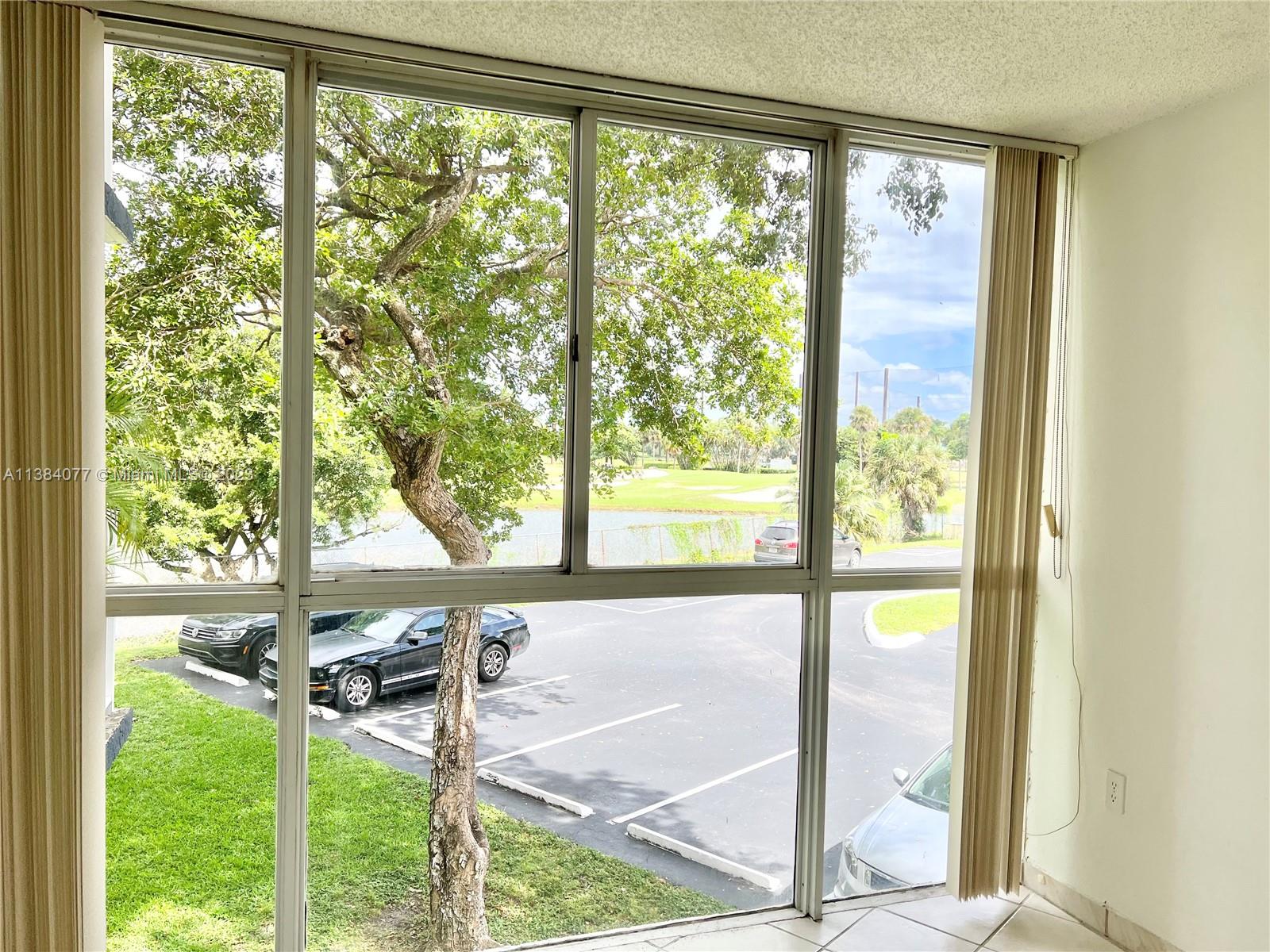 LAS BRISAS@ COUNTRY CLUB - Residential Lease