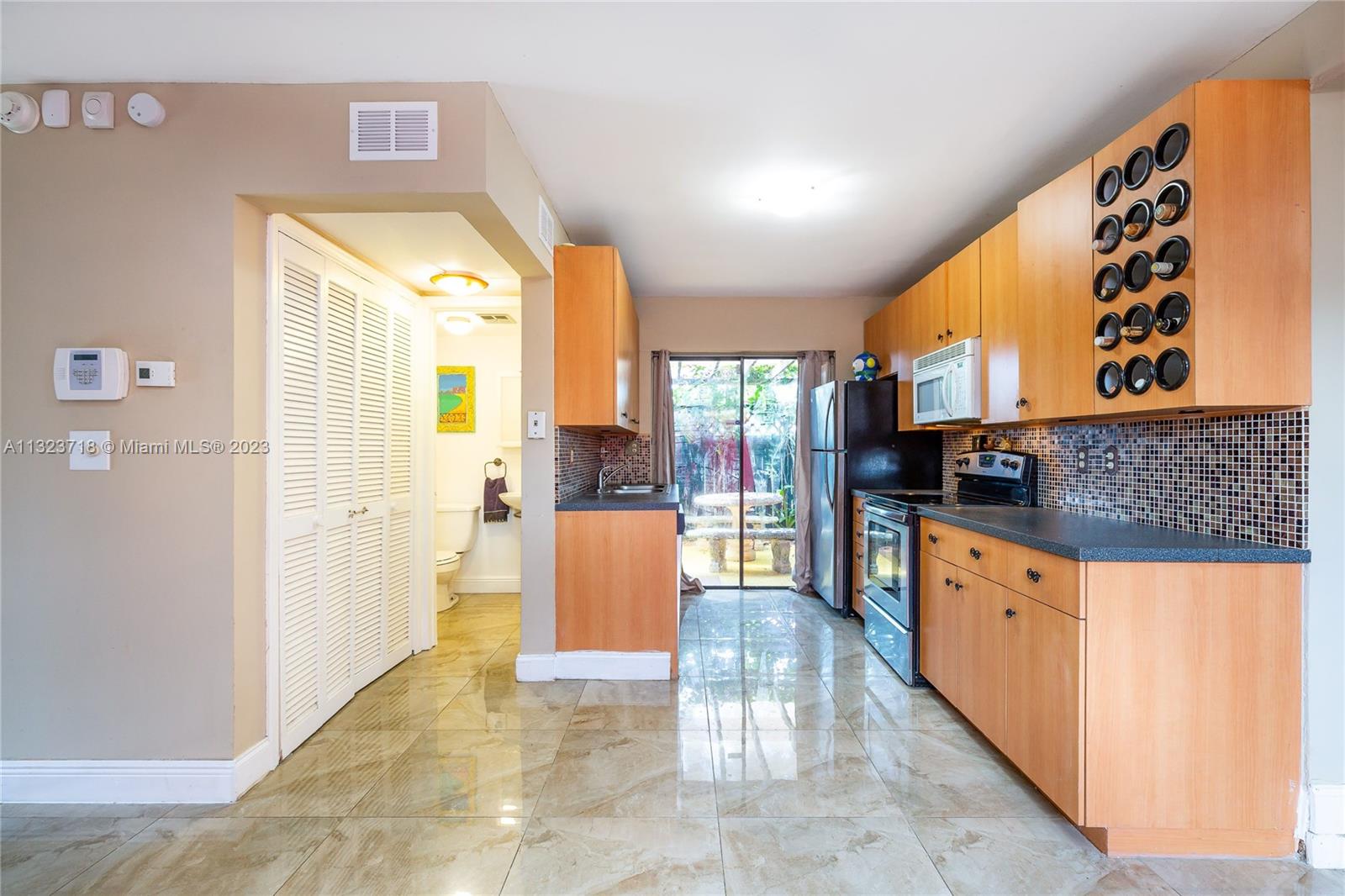 SOUTH BAY ESTATES - Residential Income