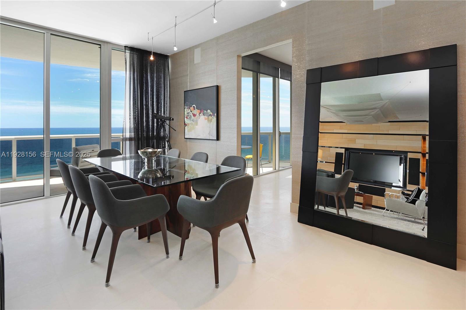 TDR TOWER II CONDO - Residential