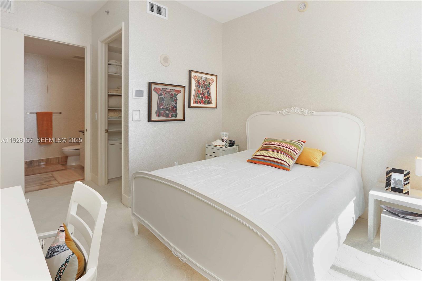 TDR TOWER II CONDO - Residential